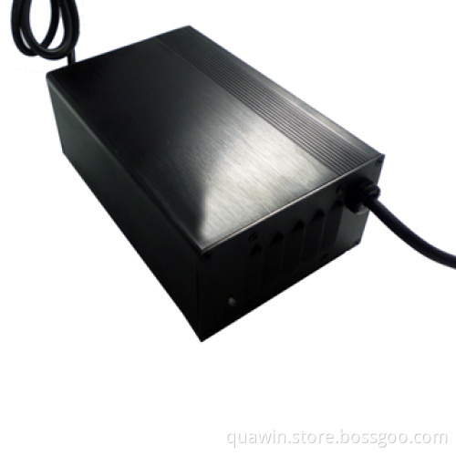 25.55V 6.0A Universal Smart Charger for Li-ion Battery/LiFePO4